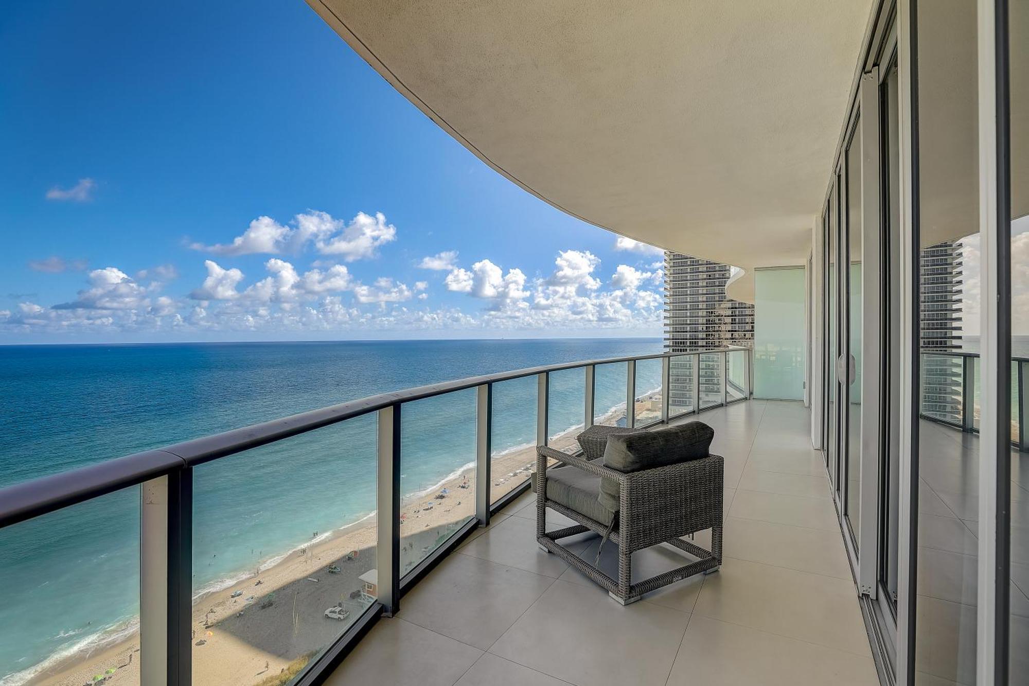 ハリウッド1502 - Stunning Ocean View At The Beachアパートメント エクステリア 写真